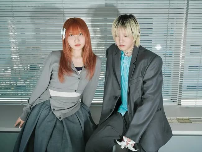 【写真あり】YOASOBIさん、またビジュアルを路線変更