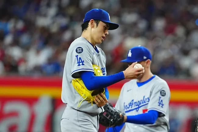 ドジャース投手コーチ「佐々木朗希は出そうと思えば160キロ出せるが制球重視であえて抑えてる」