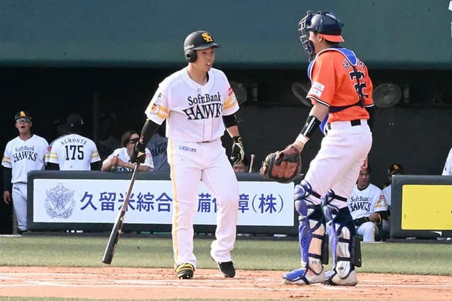 ソフトバンク近藤健介、3軍戦で実戦復帰も右脚違和感で途中交代　予定の3打席立てず