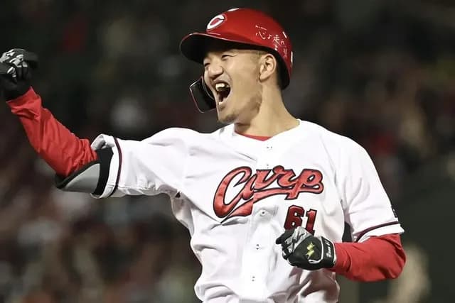 カープ矢野、巨人井上から先制タイムリースリーベース！新井監督＆藤井ヘッドらと早出特打ち→強打者の打球で先制打！！