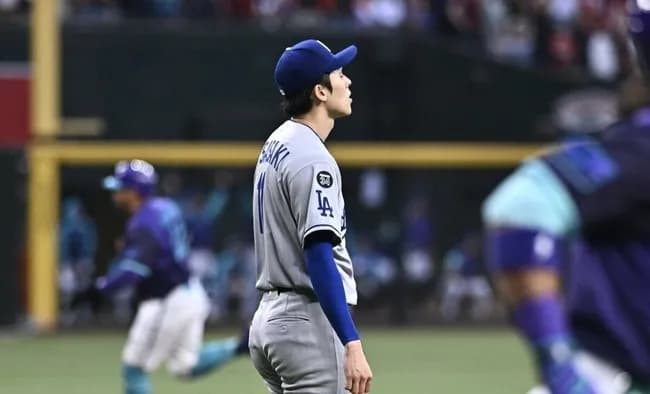 右肩痛で戦線離脱のドジャース・佐々木朗希　「ガラスの肉体」克服できなければ「日本に出戻り」か