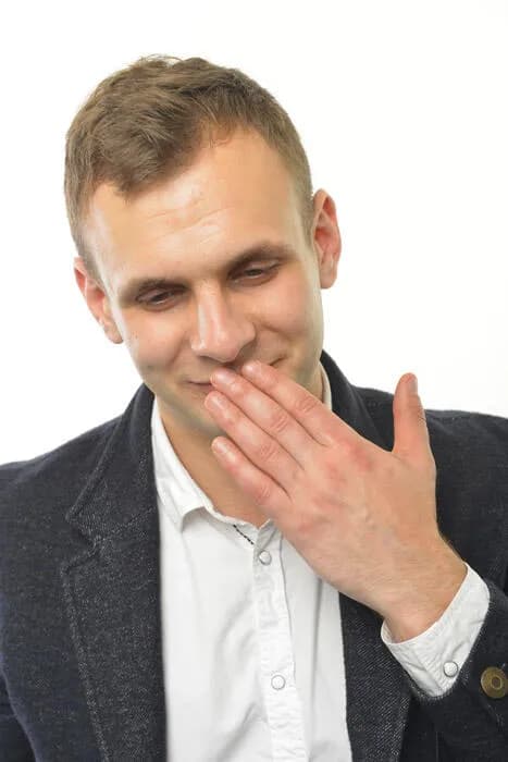 【動画】親方、新人のムスコを謎に揉むｗｗｗｗｗｗｗｗｗｗｗｗｗｗ