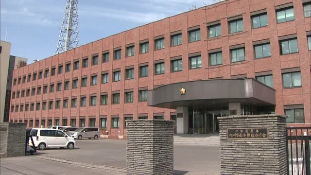 ガラス窓を素手で破壊し「妻と喧嘩し血だらけだから早く来い」自ら通報…無職男(29)現行犯逮捕　旭川