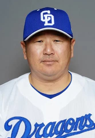 中日の小山投手コーチ、オンラインカジノで賭博容疑