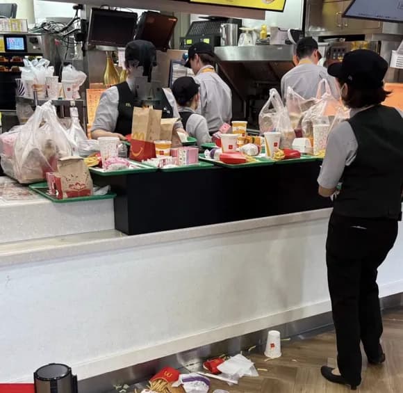 【悲報】ちいかわハッピーセット、終了ｗｗｗｗｗｗｗｗｗ