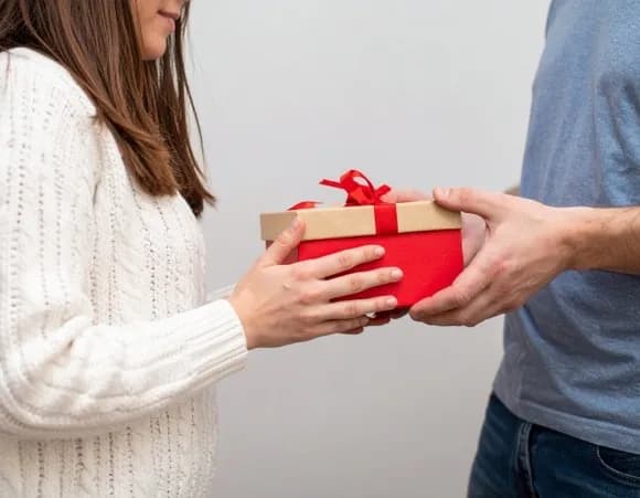 【緊急】母親（60）の誕生日プレゼントｗｗｗｗｗｗｗｗｗｗｗｗｗｗｗｗ