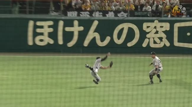 【阪神対巨人12回戦】巨人・ヘルナンデスの守備…