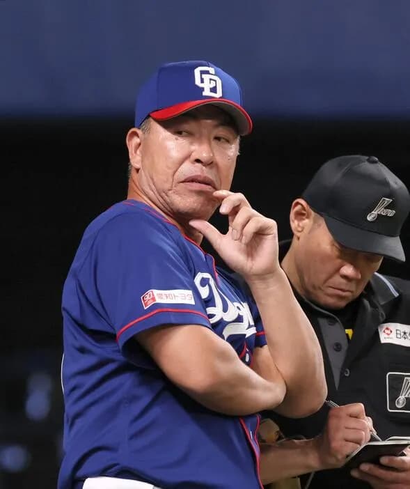 中日　１１回に痛恨の３失点　拙攻連発で流れ失う　ベンチワークも後手後手