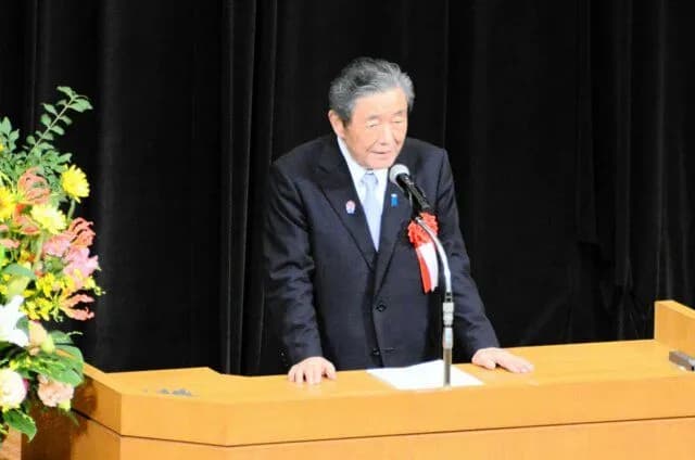 自民党の幹事長「米を安く売れ?　農家の生活とか考えてますか?」