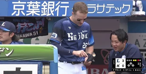 西武ネビン、魚雷バットで大当たり！