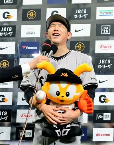 【ぐう聖】バウアー、10失点して二軍落ちした戸郷にインスタで励ましのDMを送っていたｗｗｗｗｗｗｗｗｗｗｗｗｗｗｗｗｗｗｗｗｗｗｗ