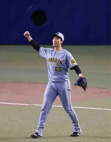 【阪神】３季ぶり回またぎの湯浅京己が２戦連続白星　同じ難病経験の中日福も登板「感慨深い」