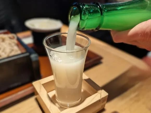 【悲報】酒飲めないってメリット何もないよなｗｗｗｗｗｗ