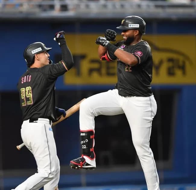 ソト .186 6本 15打点 ポランコ .190 4本 12打点