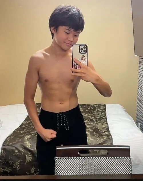 高校2年生 ゆたぼんの肉体美はこちら