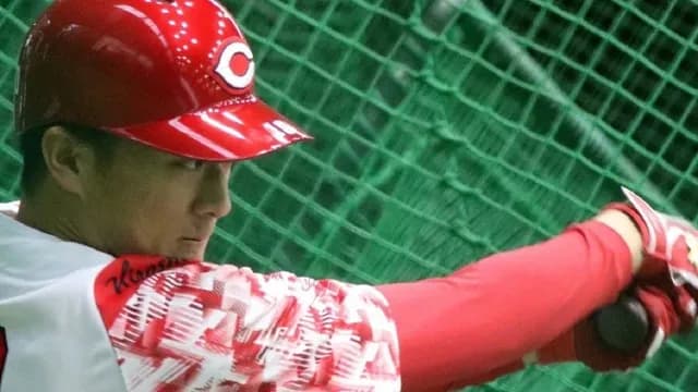 カープ佐々木、矢野のグローブで1軍デビューしていた！使い込んだものではなく10分前に本人からもらったもの