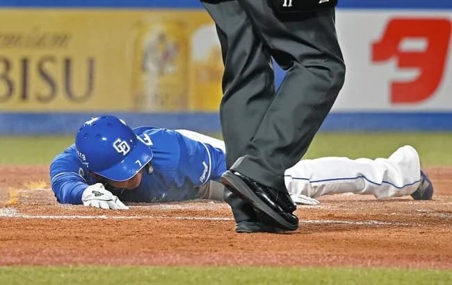 中日・福永裕基「左手関節の骨折」と診断　再び長期離脱へ…