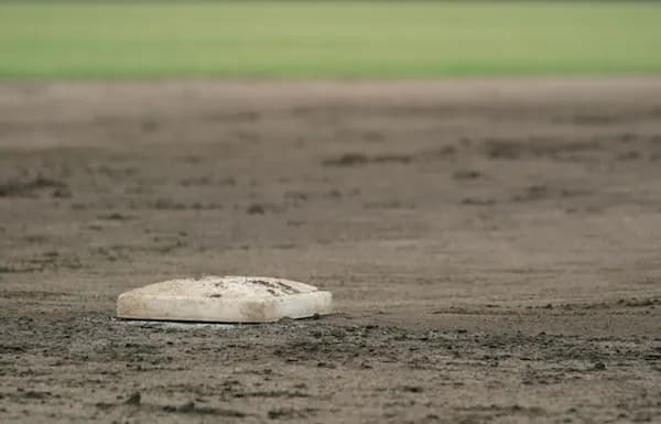 監督と正捕手が逮捕された大商大野球部、全日本選手権辞退