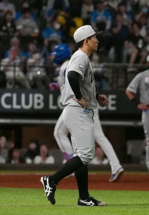 【借金12】6回3失点のロッテ・小島が責任背負う「僕が試合を壊してしまった」