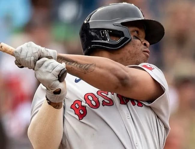 【悲報】吉田正尚のライバル　打率.291 12本 52打点 出塁率.413 長打率.523 OPS.936