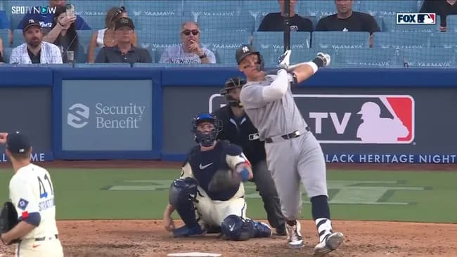 アロジャジ(5月終了時点)　257打席　21HR　打率.398　OPS1.268