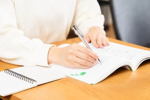 短時間バイトで稼げる資格を教えてくれ