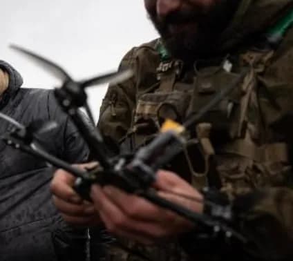 【悲報】ウクライナ、特殊作戦でロシアの爆撃機４０機を撃破・・・・・・