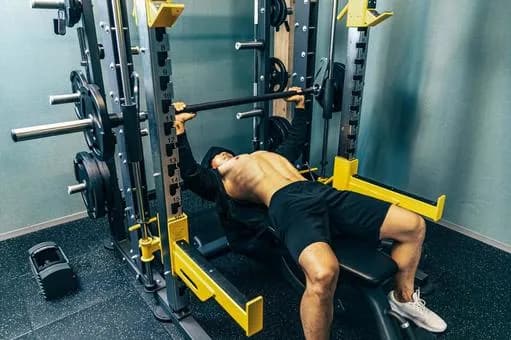 【朗報】「ベンチプレス100kg挙げれるのは男の1%」←これマジ？ｗｗｗｗｗｗｗｗｗｗｗｗｗｗｗｗ