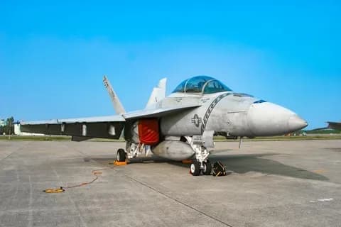 【悲報】ロシアさん、たった一日で1兆円分の戦闘機を失うwwwwww