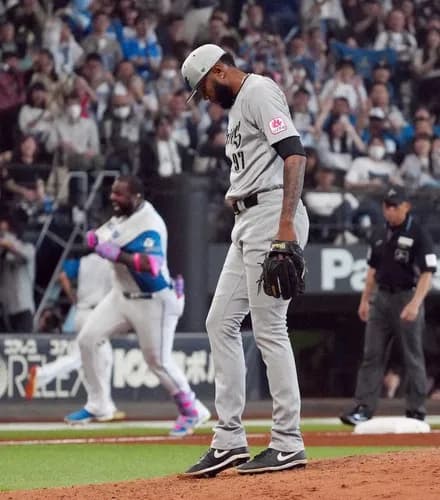 借金14のロッテ・吉井監督がゲレーロに苦言「3ボールになっちゃ…反省して次に生かして」