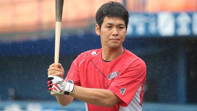 【謎】カープ小窪打撃コーチ、何故かニュースにならない。