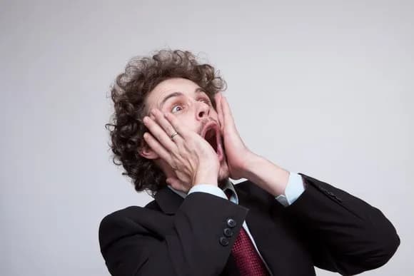 【画像あり】強盗に入られた店主、ボコボコにされる・・・(お前らの想像の５倍ボコボコ)