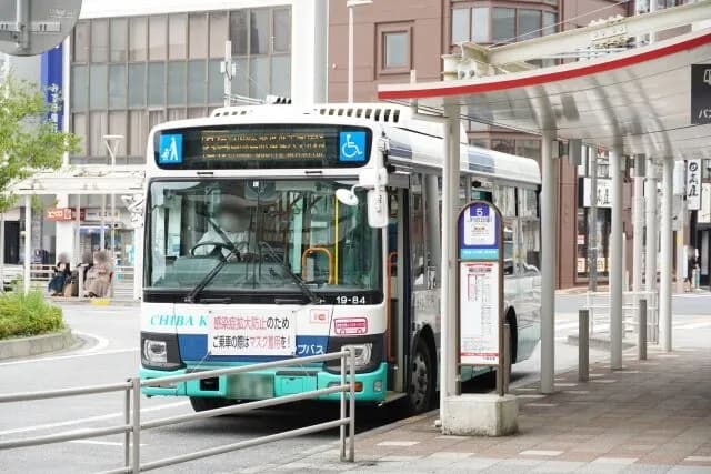 大人「新幹線、飛行機、タクシー、路線バス。一人でちゃんと乗れます」