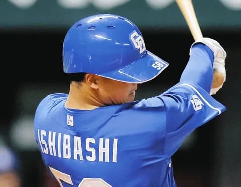 中日石橋、福岡遠征から本格的に一塁の守備練習を開始