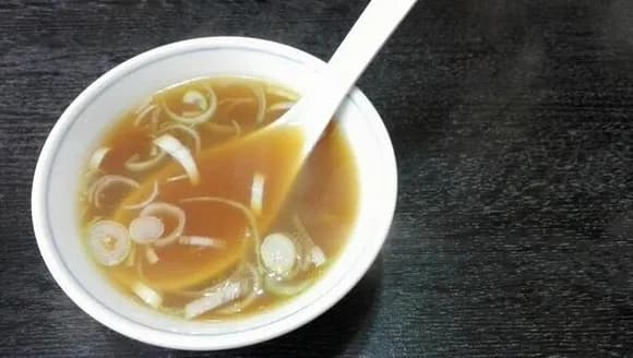 【朗報】中華屋で炒飯注文した時についてくる謎スープｗｗｗｗｗｗｗｗｗｗｗｗｗｗｗｗ