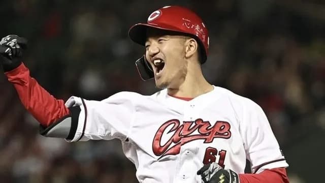 カープ矢野、猛打賞で打率上昇！真中「.215ということはないと思うので」