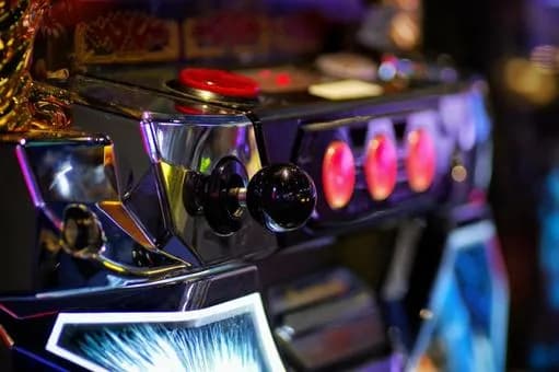 【疑問】ニートってなんでパチスロ打たないの？ｗｗｗｗｗｗｗｗｗｗｗｗｗｗｗｗ