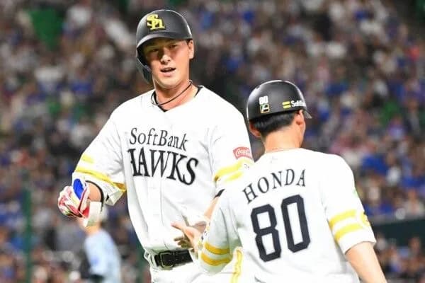 SB秋広「今は近藤さんの打撃練習やスイングをよく見て、吸収できるものを探しています」