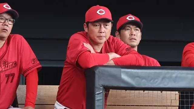 【悲報】カープ、セ初の珍記録を記録してしまう