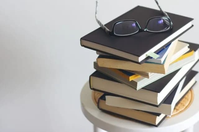 識者「本は紙のを買え」「電子書籍はやめとけ」←ワイには無理そう