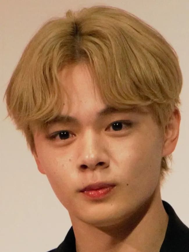 「JO1」鶴房汐恩メンバー　オンカジ賭博疑いで書類送検　警視庁