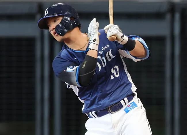 中日移籍の佐藤龍世さん、ナベQと松井に感謝の言葉も、西口には何もなし