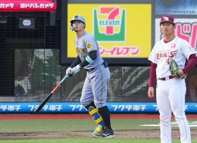 佐藤輝明さん、後逸と満塁けん制死の次は確信歩き単打でチームを敗北に導く