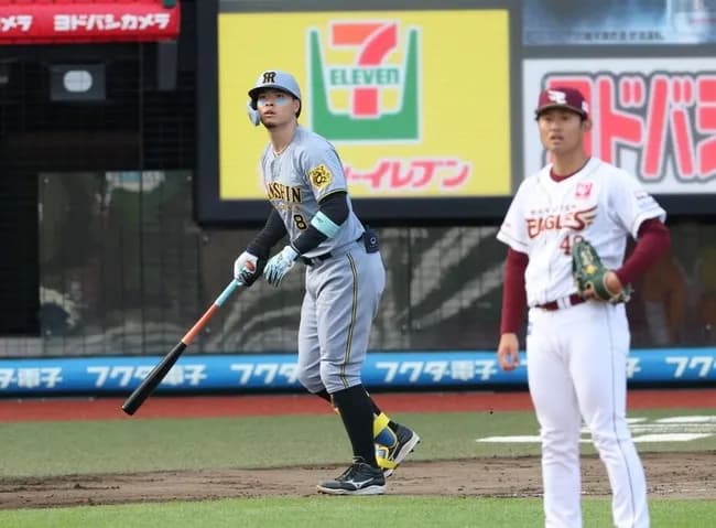 阪神の掛布ＯＢ会長が確信歩きの佐藤輝に喝「走りなさい！」　チーム状態も危惧「藤川監督とコーチの距離感が離れすぎているのでは