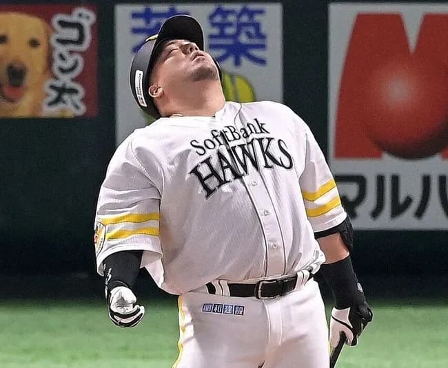 ソフトバンク、山川穂高の出場選手登録を抹消　昨季リーグ2冠も極度の打撃不振