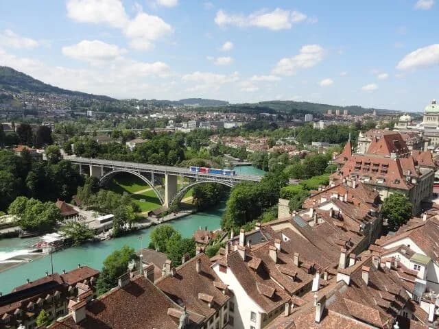 スイス「19世紀から永世中立国です」←こいつが中立を維持できてた理由