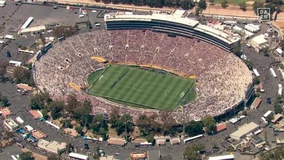 【悲報】サッカーFIFAクラブW杯、ガラガラすぎて客をテレビの映る席に移動させる方針へｗｗｗｗｗｗ