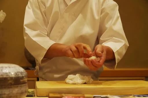 【悲報】「寿司職人」←魚さばいて米に乗せるだけの仕事のどこに職人要素があるんや？ｗｗｗｗｗｗｗｗｗｗｗｗｗｗｗｗ