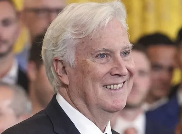 ドジャースのオーナー、レイカーズの株を1兆円で購入する