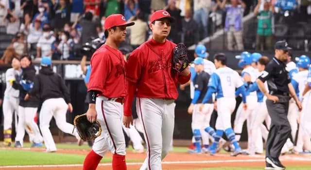 【悲報】カープファン、7点リードで謎の頭痛に襲われる…